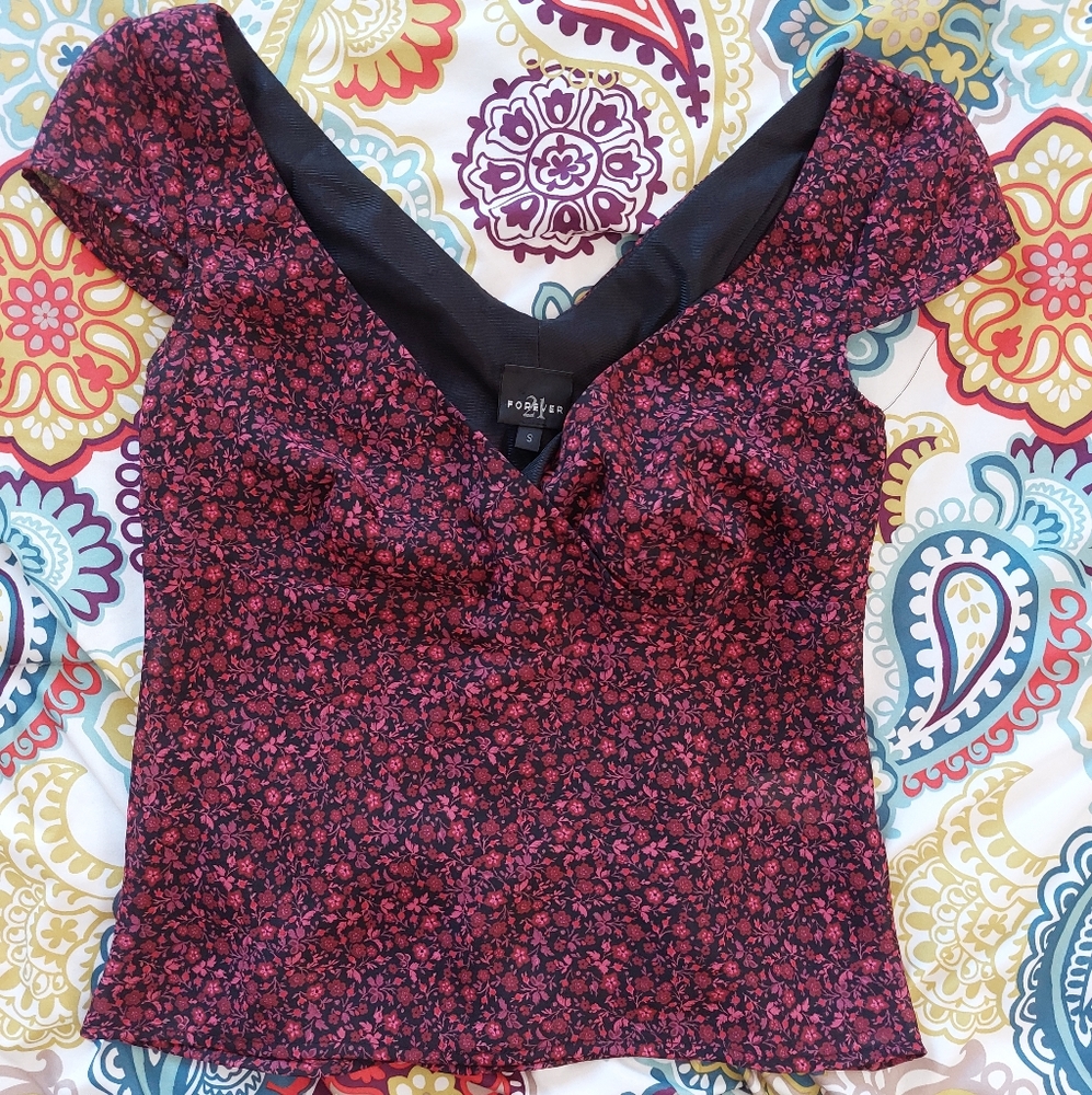 Red/pink floral print blouse